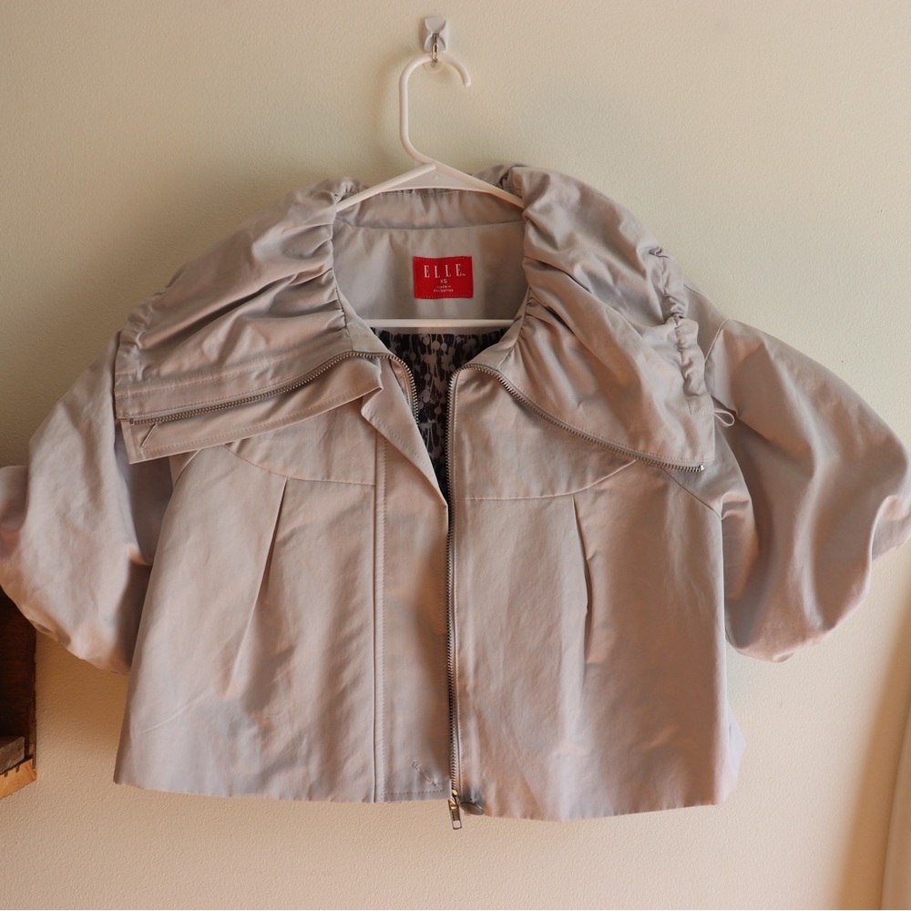 Elle cropped grey jacket